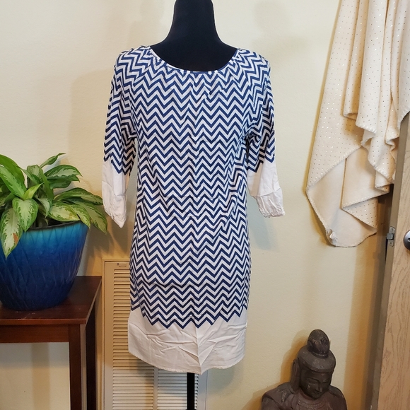 VENUS Chevron Women's Dress, Blue & White , Size 2 - Picture 6 of 9